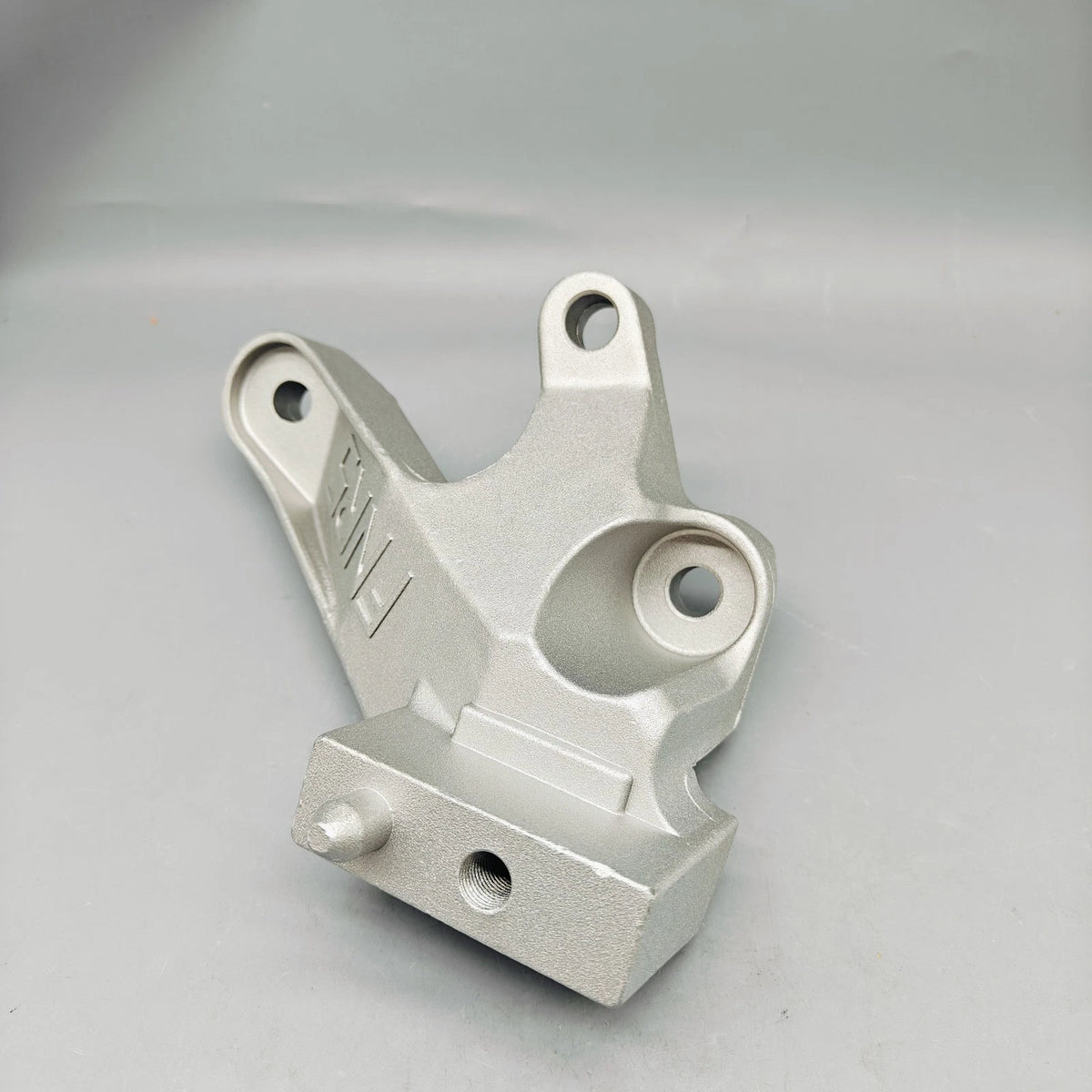 Engine Mounting Bracket for Mazda 3 (2010–2014) BBM5-39-080B, BBM539080B