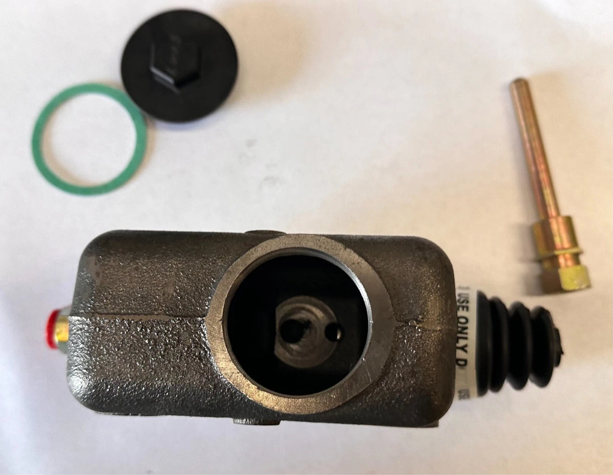 Brake Master Cylinder for Clark Yale Hyster Cat (CT971571)