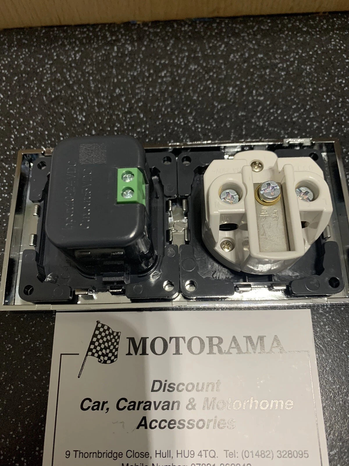 USB C-Type & A Socket with 240V Chrome Surround for Caravan/Motorhome (PO250 PO263)
