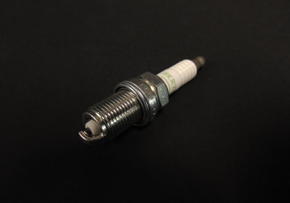 NGK Spark Plug BKR7E for Snowmobile (Read Listing)