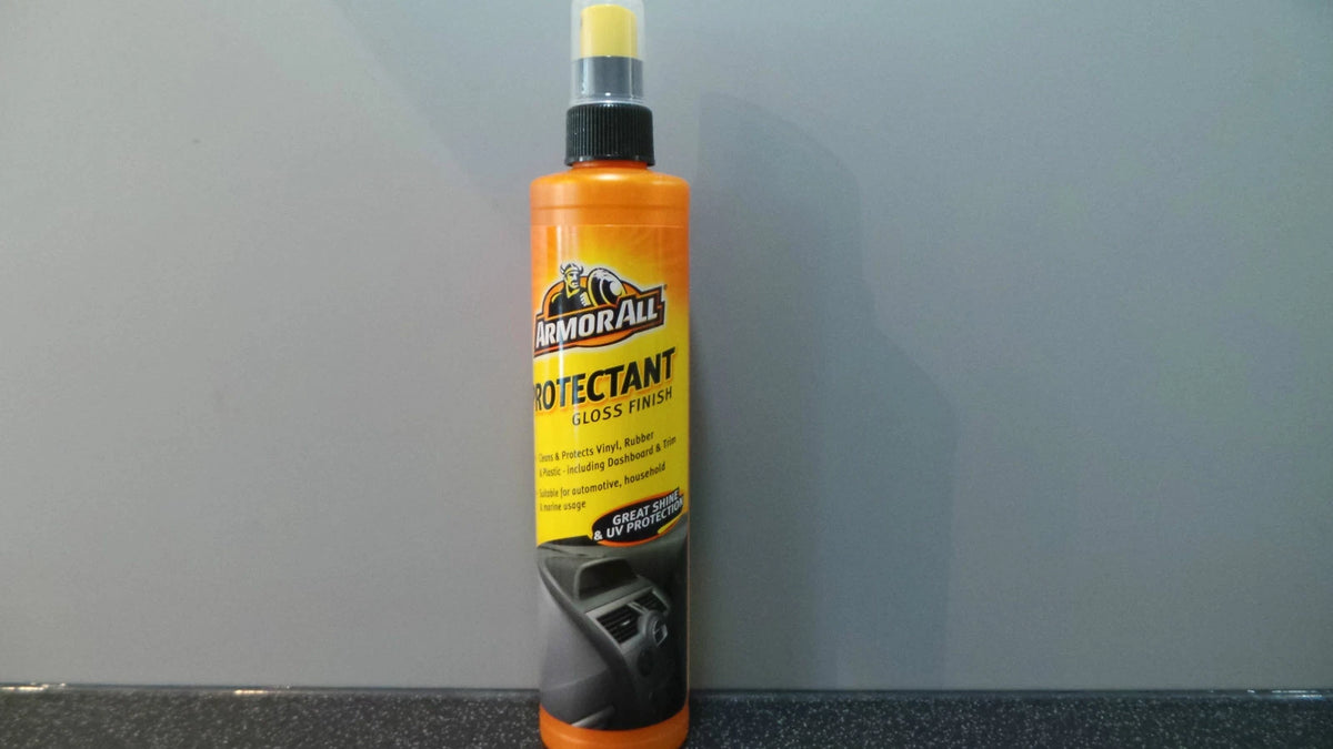 Armorall Protectant Gloss Finish for Car Dashboard Cleaner (Rubber & Plastic)