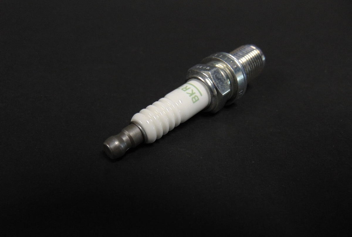 NGK Spark Plug BKR7E for Snowmobile (Read Listing)
