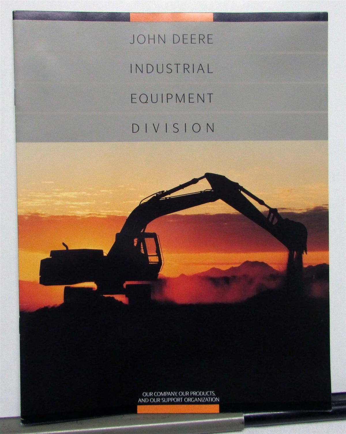 Construction Brochure for John Deere Industrial Equipment (1993)