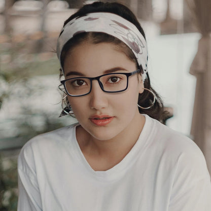Nearsighted Lightweight Glasses for Short-Sighted Vision Correction