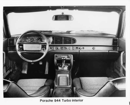 Interior Press Photo for Porsche 944 Turbo (1986)