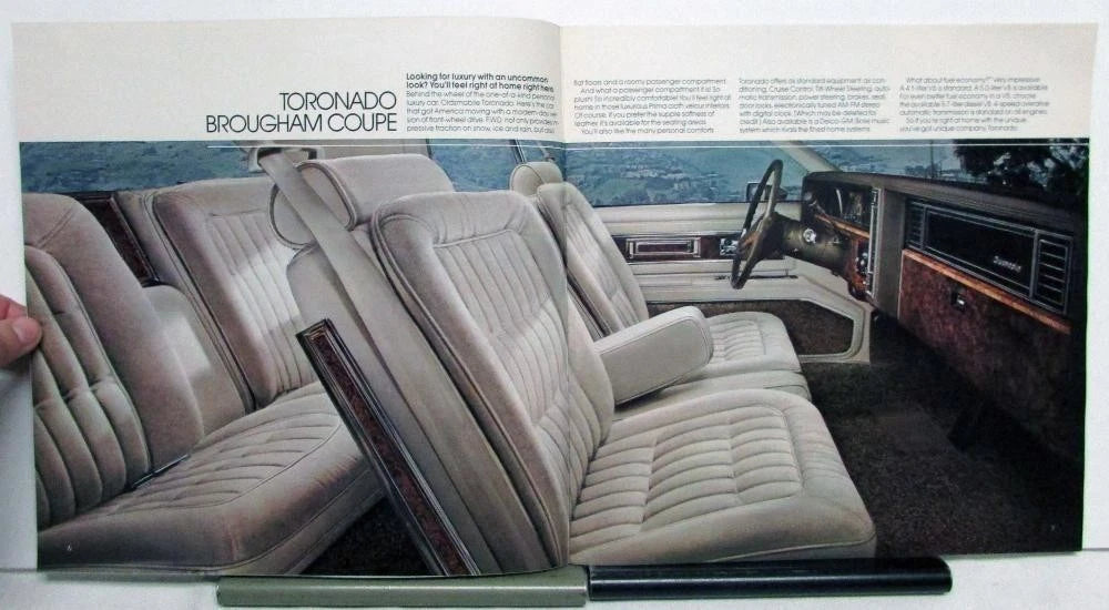 Options brochure for Oldsmobile Toronado Ninety-Eight Delta 88 (1983)