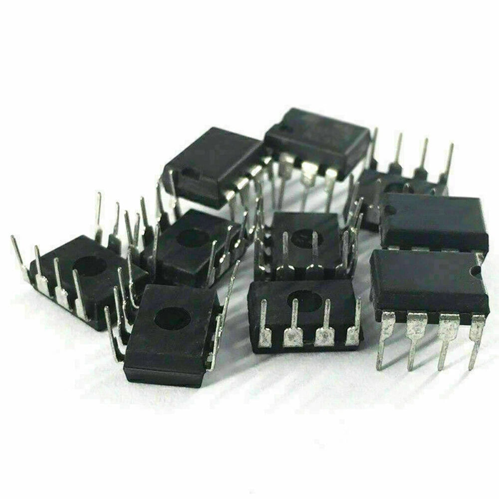 50Pcs NE555P NE555 NE555N DIP-8 Oscillator Timer IC Chip