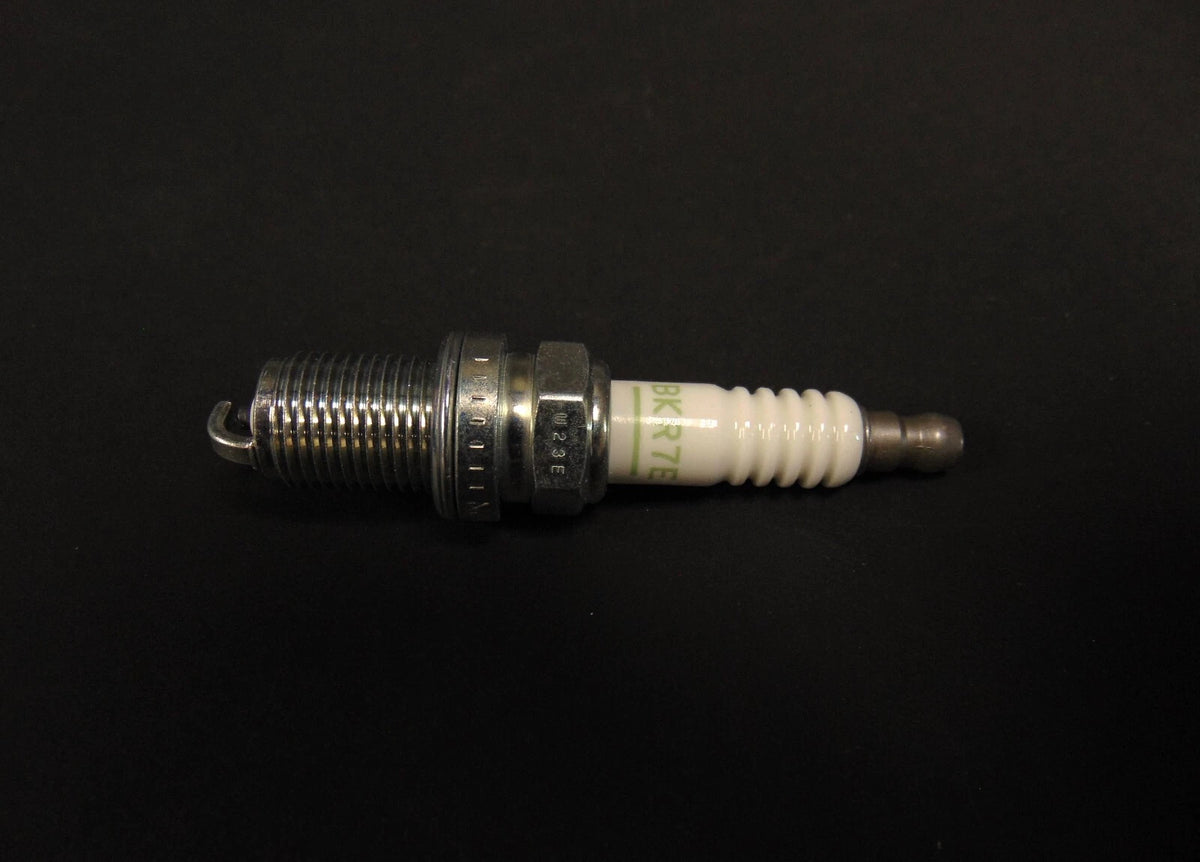 NGK Spark Plug BKR7E for Snowmobile (Read Listing)