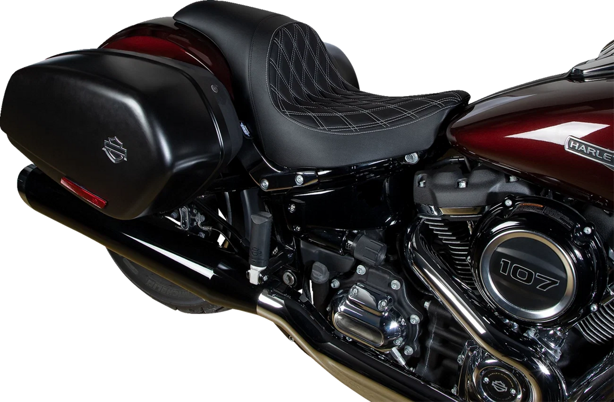 Double Diamond Predator Seat for Harley-Davidson (2014–2023) - Silver Stitching