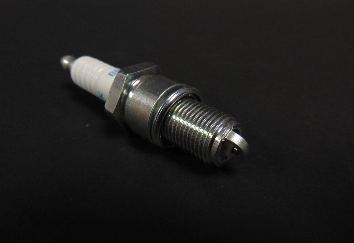NGK Spark Plug BPR7ES for Snowmobile (2023)