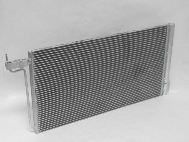 A/C Condenser for Ford Focus (2012–2014) 37171SHJQ