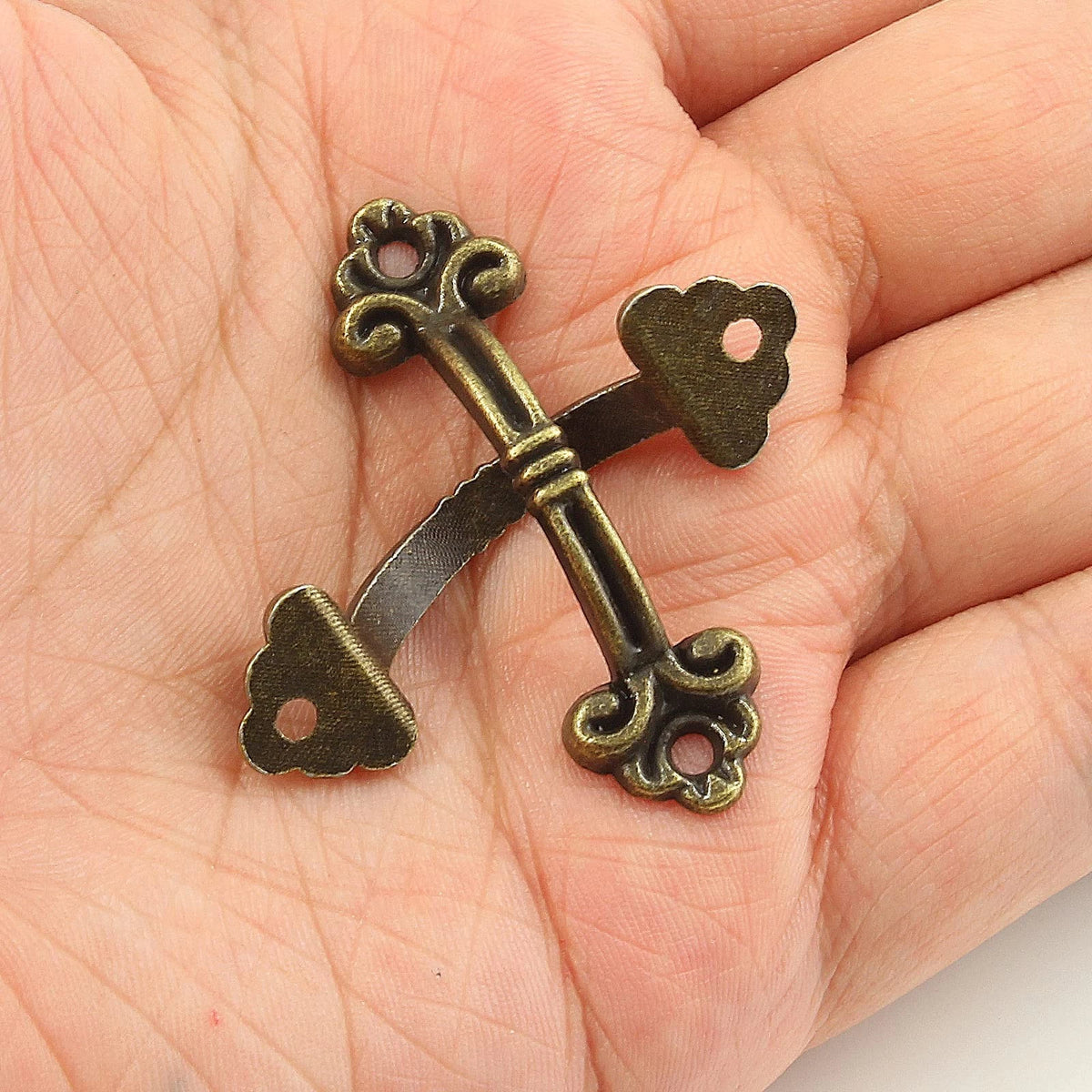 20pcs Vintage Mini Pulls for Drawer (No Specific Part Numbers)
