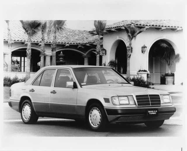 Press Photo for Mercedes-Benz 300D Turbo Sedan (1991)