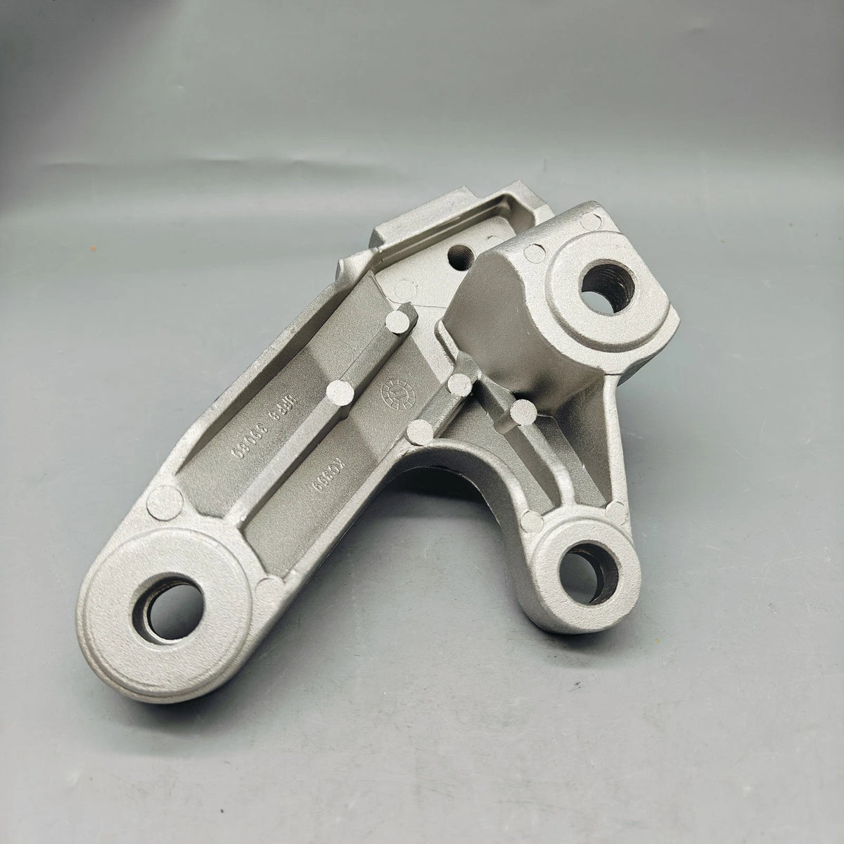 Engine Mounting Bracket for Mazda 3 (2010–2014) BBM5-39-080B, BBM539080B